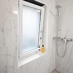 Mini A 4 Minutes Du Nocleg ze śniadaniem Territet