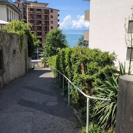 Mini A 4 Minutes Du Territet