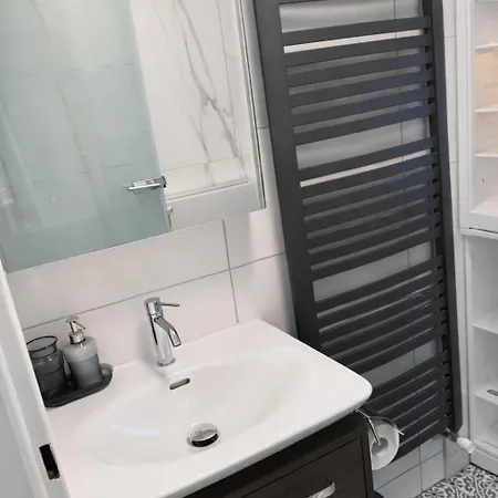 Bed and Breakfast Mini A 4 Minutes Du Territet